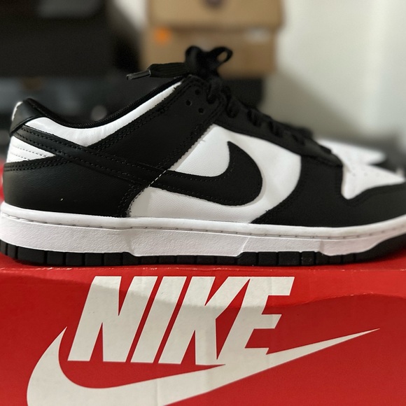 Nike Dunk Low Retro White and Black Panda - Picture 3 of 10